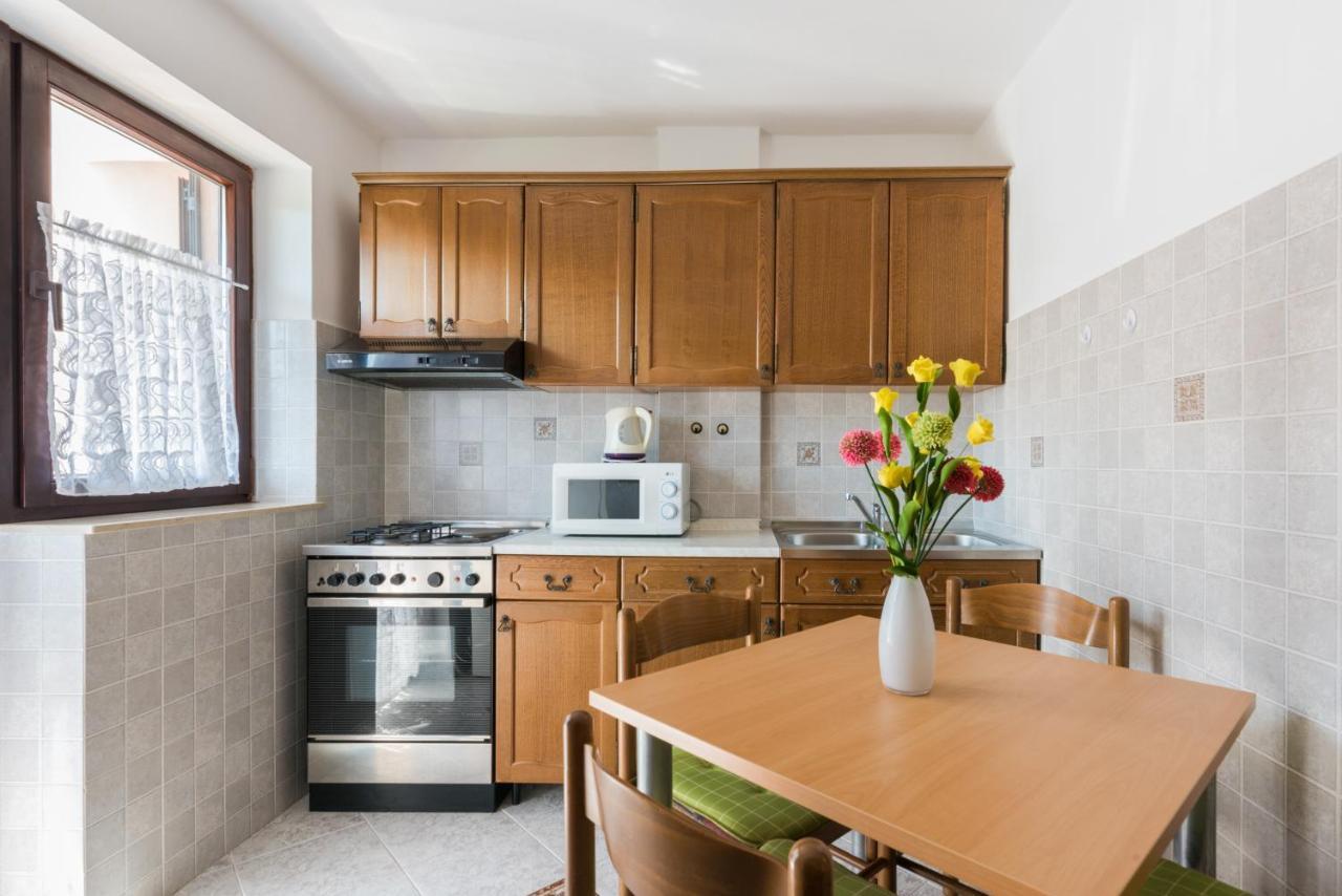 Kamelija Daire Rovinj Dış mekan fotoğraf